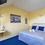 Montdidier Hotel