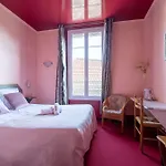 Montdidier Hotel ホテル