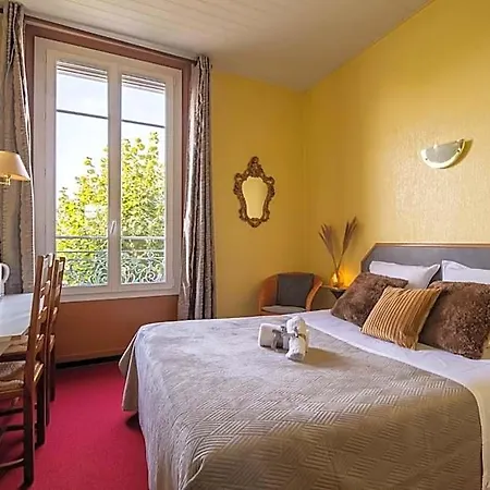 Montdidier Hotel 2*